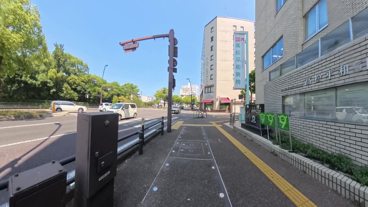 高松の栗林公園周辺を歩いて朝のうどん店へ向かう道